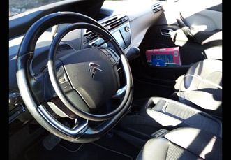 Porsche Cayman pour conduire sans les pieds