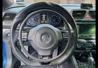 Porsche Cayman pour conduire sans les pieds